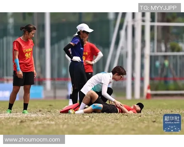 成都飞盘队边路渗透战术解析与实战应用探讨