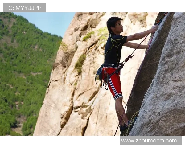 西安攀岩队的技术掌控与失误分析探讨攀岩运动的发展与挑战 西安攀岩队的技术掌控与失误分析探讨攀岩运动的发展与挑战