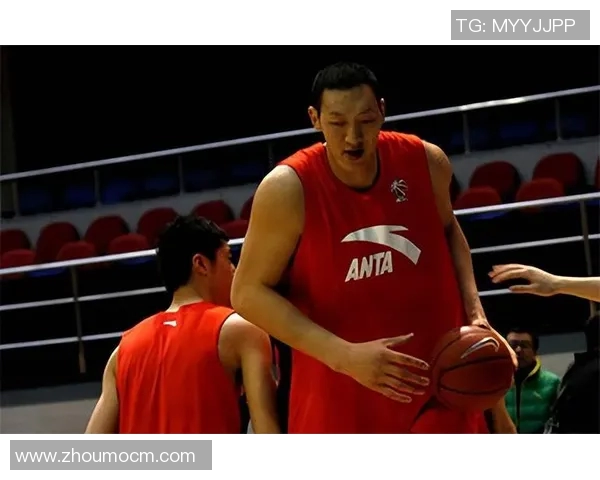 孙明明领衔男篮中国对决日本队全力争胜的精彩瞬间回顾