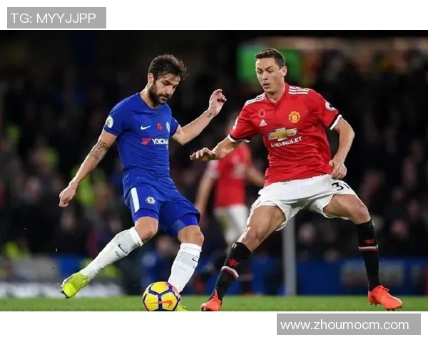 曼联与哈德斯上半场精彩对决分析及战术解读 曼联与哈德斯上半场精彩对决分析及战术解读