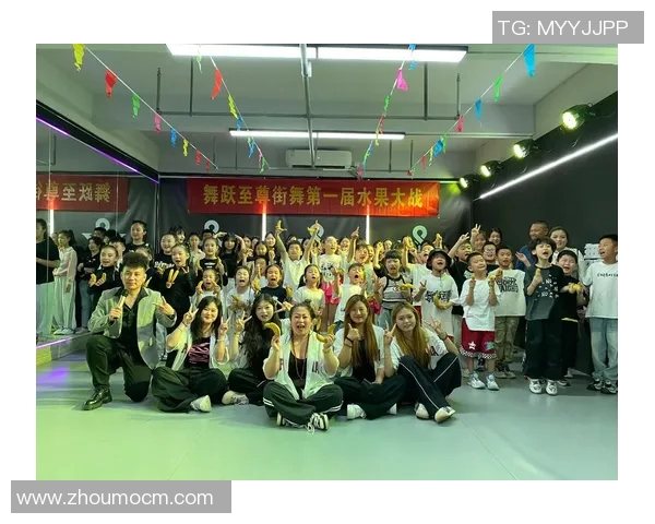 重庆街舞队的风格变迁与文化融合探讨