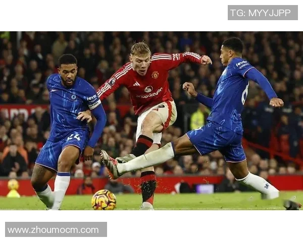 伯恩茅斯与诺丁汉激战正酣比分揭晓精彩瞬间回顾